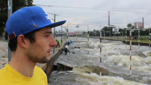 Jiří Prskavec u slalomového kanálu v pražské Troji, který prošel rozsáhlou rekonstrukcí
