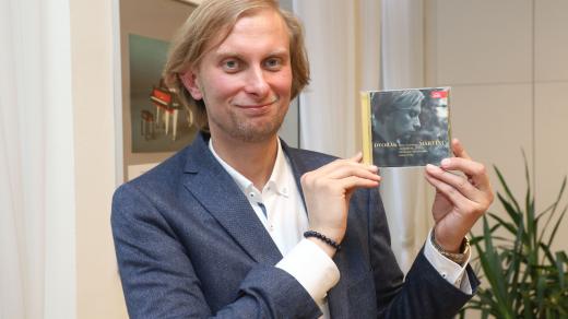 Klavírista Ivo Kahánek s nominovanou nahrávkou
