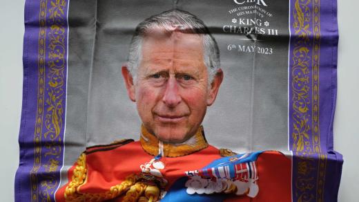 Král Karel III.se objevil i na tea towel, tedy kuchyňských utěrkách