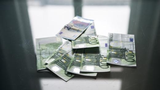 Podmínky pro přijetí eura už Česká republika vloni dokázala kompletně splnit