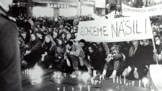 17. listopad 1989 na Národní třídě