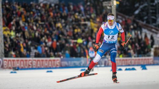 Biatlonista Michal krčmář vybojoval ve vytrvalostním závodě na Světovém poháru v Östersundu 14. místo