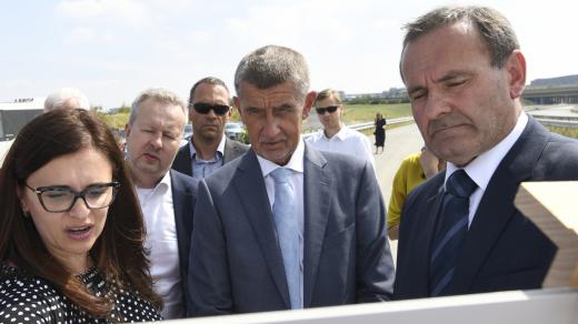 Výstavba středočeského úseku dálnice D3 na jih Čech by měla podle Babiše začít v roce 2024.