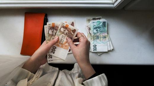 Peníze, finance, bankovky (ilustrační foto)