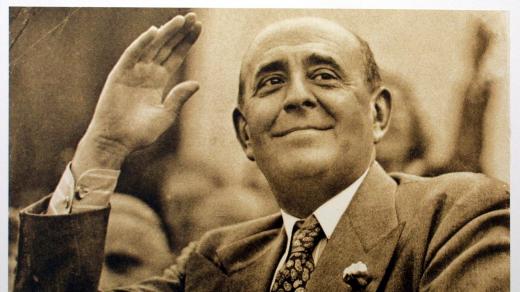 První poválečný ministr zahraničí Jan Masaryk zemřel v noci z 9. na 10. března 1948 po pádu z okna svého služebního bytu v Černínském paláci