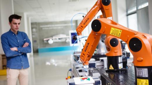 Průmysl 4.0., umělá inteligence a automatizace. Tak zní hesla nové éry technologií (ilustrační foto)
