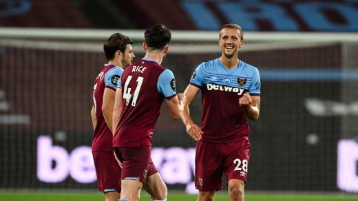 West Ham v kádru s Tomášem Součkem stále může živit naději na to, že si zahraje finále Evropské konferenční ligy v Praze