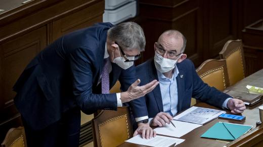 Premiér Andrej Babiš (ANO) a ministr zdravotnictví Jan Blatný (za ANO)