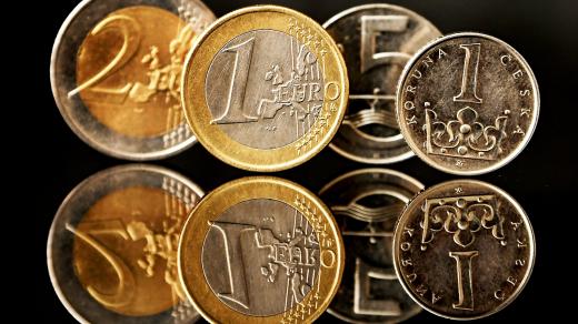 Euro, česká koruna (ilustrační foto)