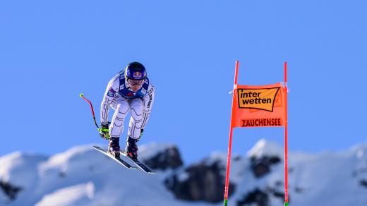 Ester Ledecká při sjezdu v Zauchensee