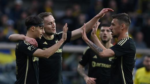 Fotbalisté Sparty zvítězili na hřišti druholigové Opavy 2:0 a potřetí za sebou postoupili do finále domácího poháru
