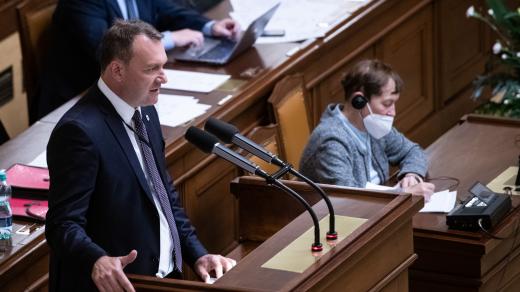 Radim Fiala při jednání v Poslanecké sněmovně.