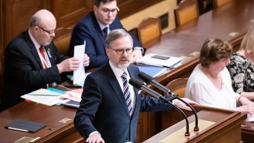 Petr Fiala v Poslanecké sněmovně.