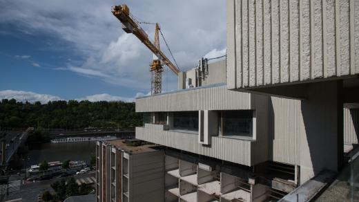 Rekonstrukce hotelu InterContinental.