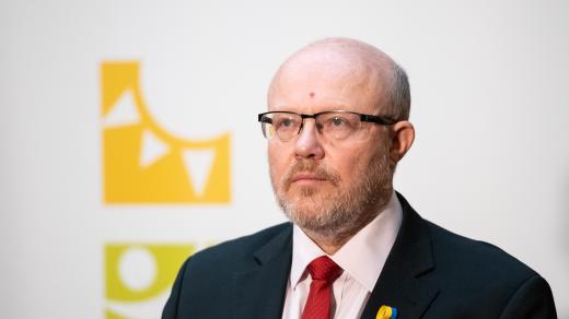 Vlastimil Válek.