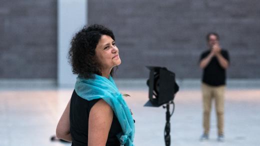 Iva Bittová vystoupila na setkání věnovaném vzpomínce na vyhlazení tzv. terezínského rodinného tábora v Osvětimi-Březince, kterou ořádal Památník ticha ve Veletržním paláci.