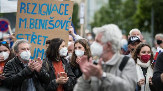 Demonstrace spolku Milion chvilek pro demokracii, proti ministryni spravedlnosti za ANO Marii Benešové.