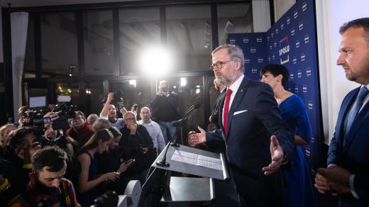 Lídři koalice Spolu ve volebním štábu.