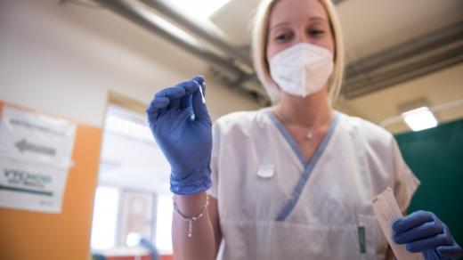 Testování na covid v nemocnici Bulovka