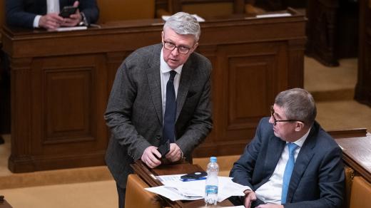 Karel Havlíček a Andrej Babiš v Poslanecké sněmovně