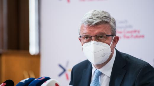 Ministr průmyslu a obchodu Karel Havlíček (za ANO)