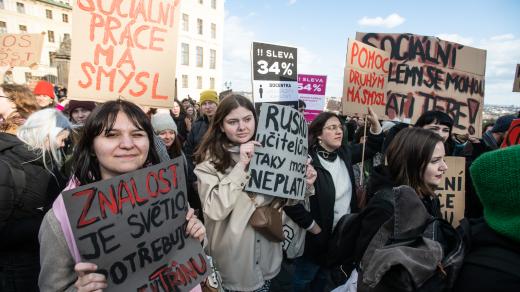 Protestní akce Hodina pravdy, akademičtí pracovníci a studenti upozorňují na špatné platové podmínky ve vysokém školství