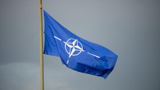 Vlajka NATO